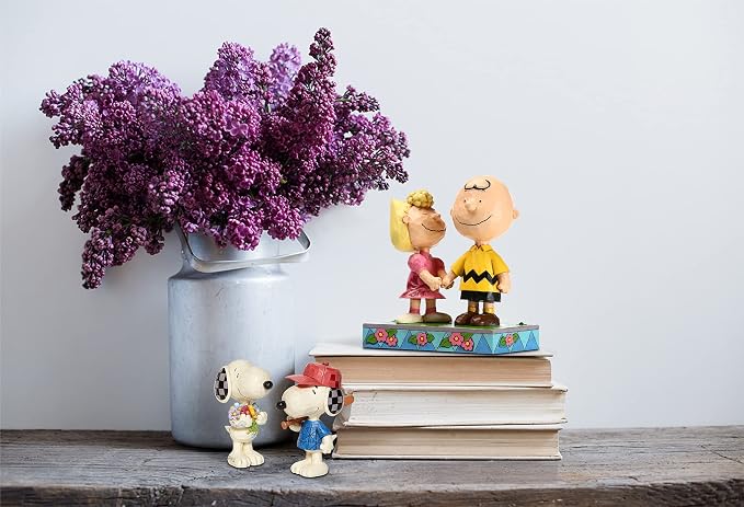 Enesco Peanuts by Jim Shore Snoopy Holding Spring Flowers Miniature Figurine, 3 Inch, Multicolor White
