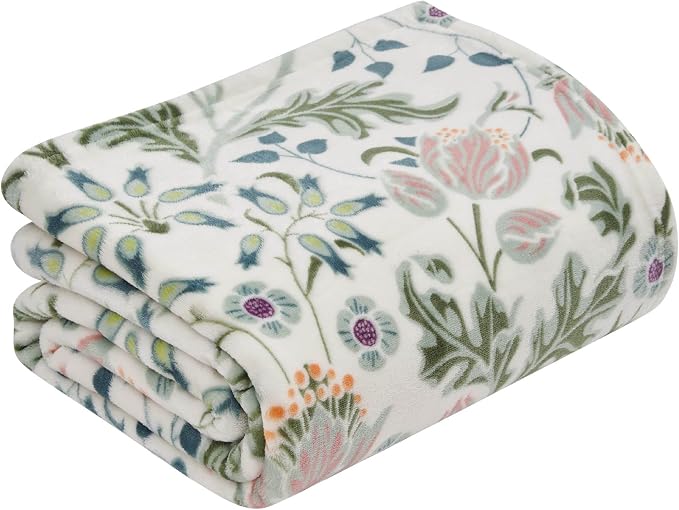 Jessica Simpson Plush 50"X60" Throw Blanket - Midnight Garden Loden Green
