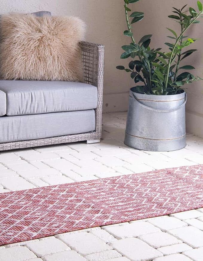 Unique Loom Outdoor Trellis Collection Area Rug - Tribal Trellis (2' 7" x 10' Runner Rust Red/Ivory)
