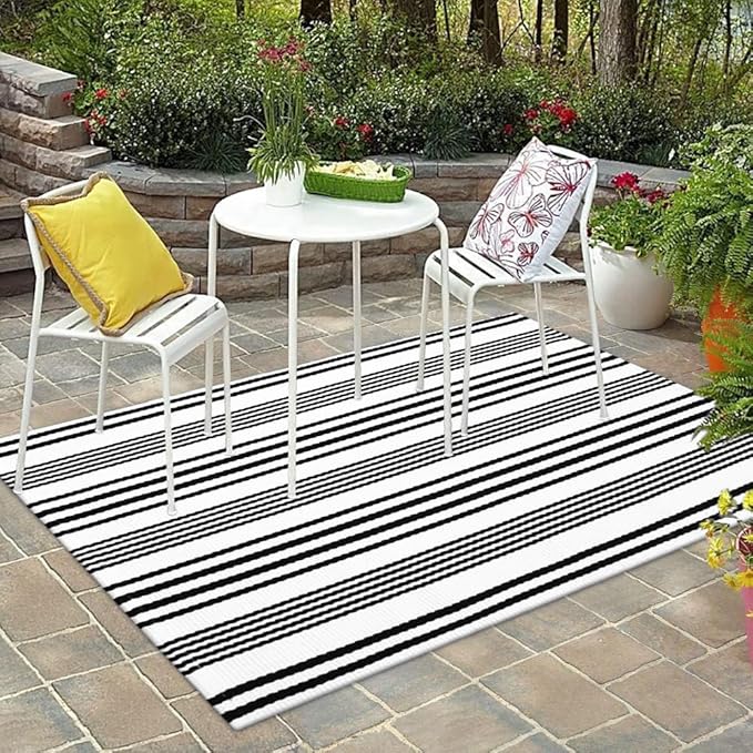 LEEVAN 4'X6' Black and White Striped Woven Cotton Reversible Outdoor Rug | Machine Washable Front Porch Rug, Entryway Door Mat, Indoor Layering Carpet for Balcony Farmhouse Laundry Patio