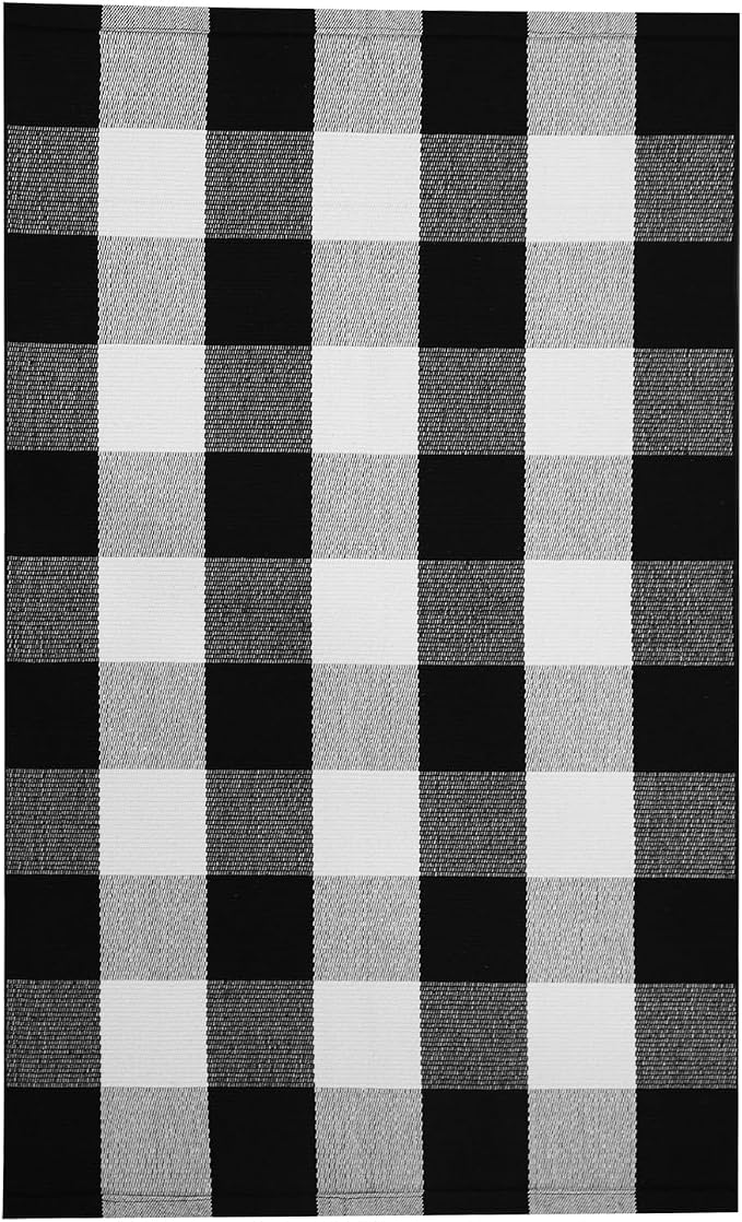 IOHOUZE Cotton Buffalo Plaid Check Rug Outdoor Doormat 27.5 x 43 Inches Washable Woven Outdoor Indoor Welcome Mats for Front Door/Farmhouse/Entryway/Home Entrance black and White Outdoor Rug