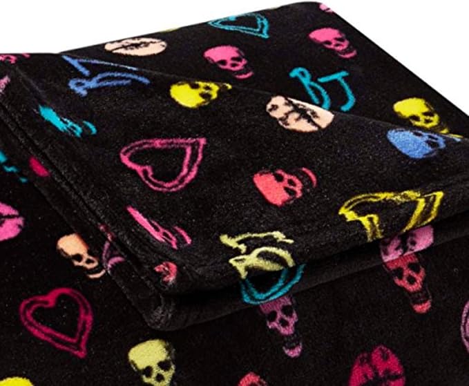 Betsey Johnson - Throw Blanket, Buttery-Soft Throw Blanket for Couch or Bed, Boldly Plush & Oversized Bedding (Betsey Signature, 50" x 70")
