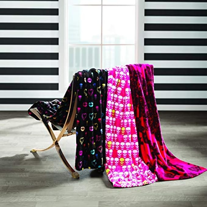 Betsey Johnson - Throw Blanket, Buttery-Soft Throw Blanket for Couch or Bed, Boldly Plush & Oversized Bedding (Betsey Signature, 50" x 70")