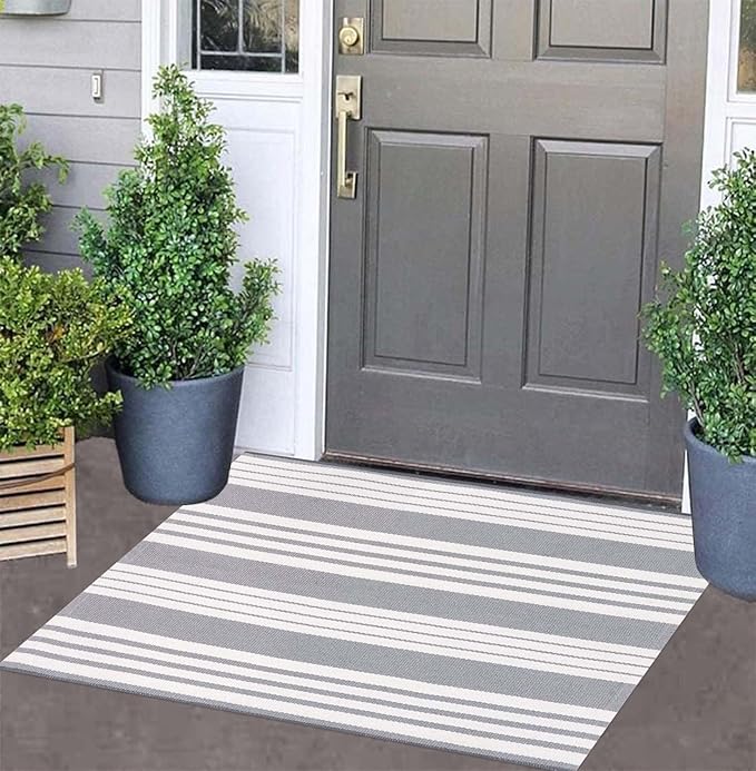 Grey and White Striped Doormat 24'' x 35'' Front Porch Rug Machine Washable Indoor Outdoor Doormat for Front Porch Hand-Woven Entryway Rug for Laundry/Bathroom/Bedroom