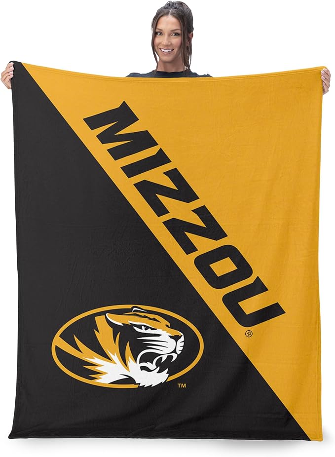 Northwest NCAA Silk Touch Throw Blanket, Ultra Soft Plush Polyester, Lightweight Warm Decorative Fan Gift, 46 x 60 in