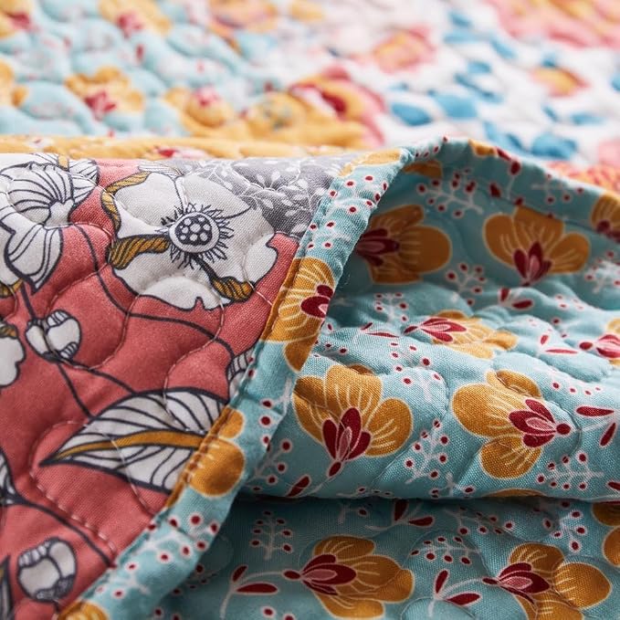 Greenland Home Carlie Modern Floral Quilt, Tapestry & Throw Blanket, 50 x 60 inches, Calico Patches