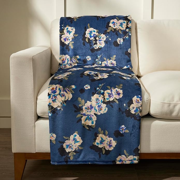 Vera Bradley Women's Fleece Throw Blanket – Soft Plush Blanket for Couch, Bedroom & Home Décor