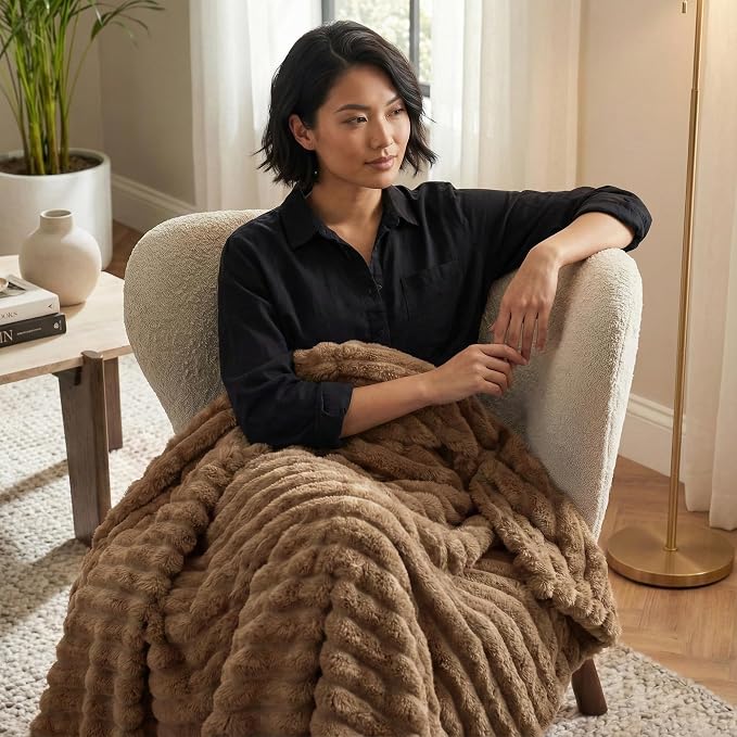Americanflat 60x80 Faux Fur Throw Blanket - Soft and Breathable Throw Blanket for Couch, Bed, Chair - Brown Faux Fur Blankets Perfect for Home, Bedroom, or Outdoor Use