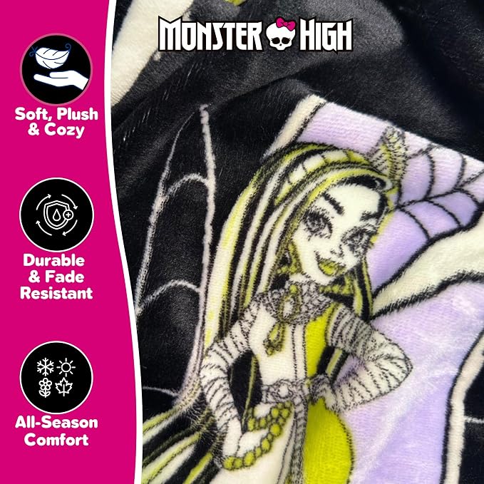 Monster High Halloween Throw, Super Soft Cozy Plush Blanket, 50" x 70", (Officially Licensed Product) by Franco