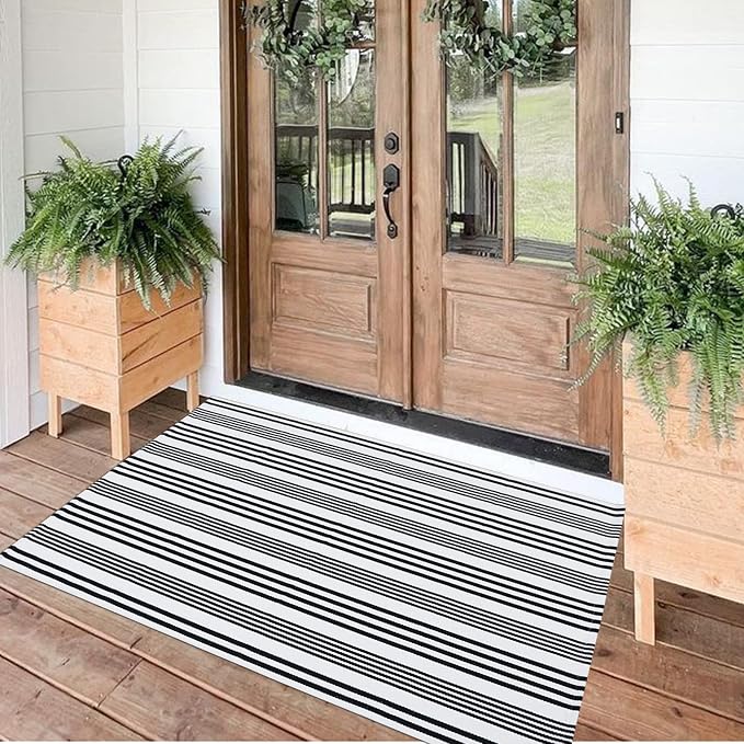 Black and White Striped Outdoor Rug Front Porch Rug 35.4''x59'' Cotton Hand-Woven Welcome Mats Layered Door Mats for Front Porch/Entryway/Laundry Room/Bedroom/Outdoor (35.4''x59'')