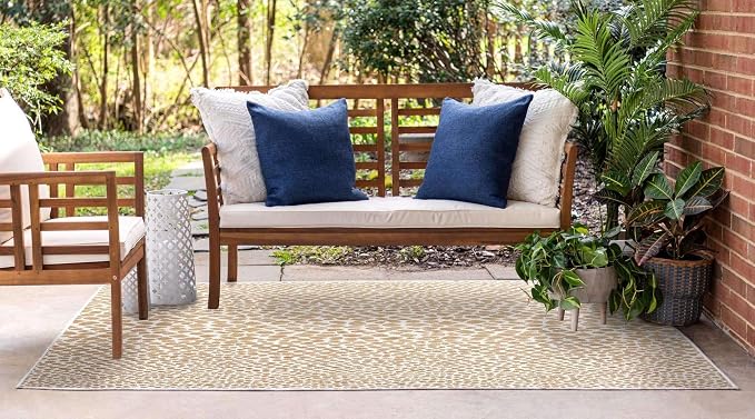 Unique Loom Outdoor Collection Area Rug - Cape Town (7' 1" x 10' Rectangle, Dark Beige/ Ivory)