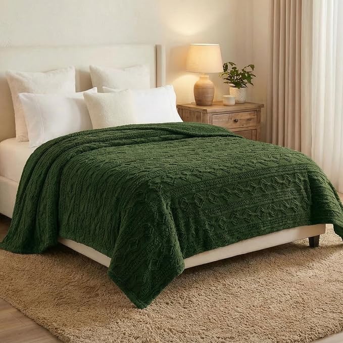 SUPERIOR Fleece Boho Jacquard Blanket, Decorative Blankets for Bedroom, Sofa, Fuzzy, Plush, Fluffy, Soft, Cute Room Decor, Beautiful Cover, Comfort Essentials, Arctic Collection, Twin, Green