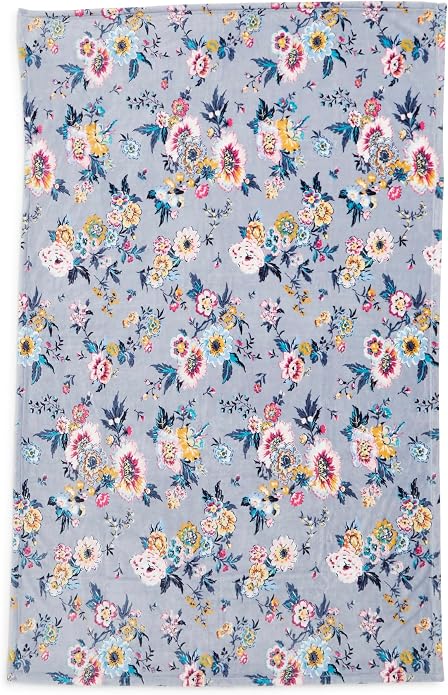 Vera Bradley Women's Fleece Throw Blanket – Soft Plush Blanket for Couch, Bedroom & Home Décor