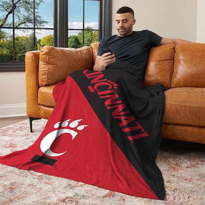 Northwest NCAA Silk Touch Throw Blanket, Ultra Soft Plush Polyester, Lightweight Warm Decorative Fan Gift, 46 x 60 in