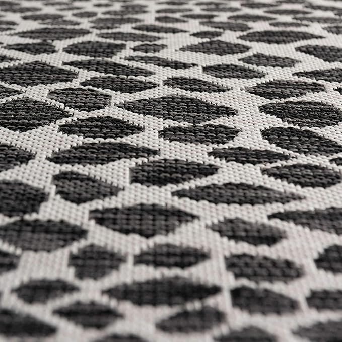 Unique Loom Outdoor Collection Area Rug - Cape Town (2' x 3' 1" Rectangle, Black/ Ivory)