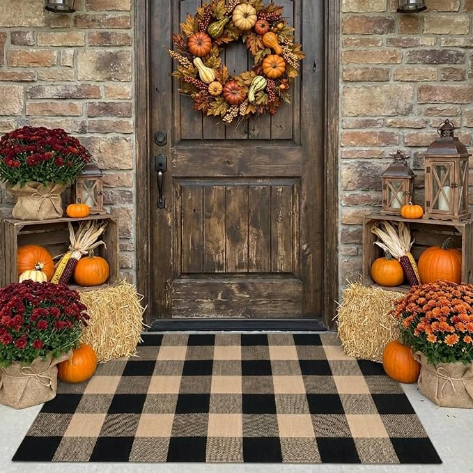 SEEKSEE Buffalo Plaid Outdoor Rug 27.5x43 Coffee and Black Front Door Mat, Layering Rug for Porch, Washable Doormat, Front Porch Rug for Outdoor Entrance Entryway Patio Porch Decor