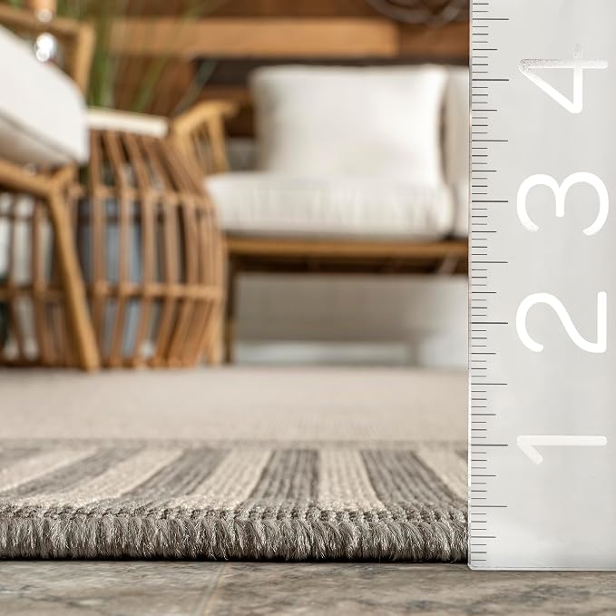 nuLOOM Asha Light Grey Bordered Indoor/Outdoor Runner Rug, 2' x 8'