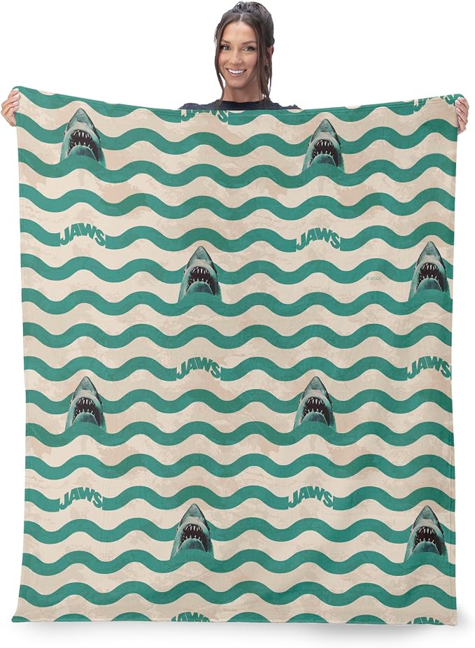 Northwest Jaws Psychedelic Sea Silk Touch Throw Blanket 60x80 inches