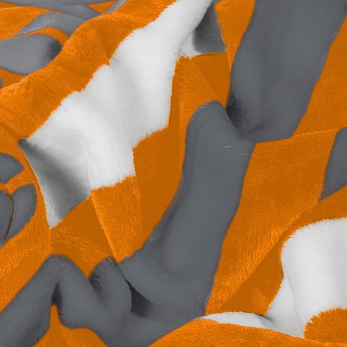 Logo Brands NCAA Raschel Throw Blanket – 50 x 60 Soft Fleece Blanket, Officially Licensed Collegiate Design, Cozy Throw for Tailgating, Game Day, & Home Décor