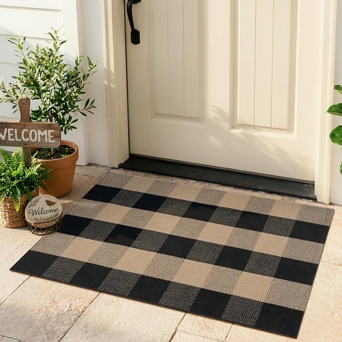 Uphome Bufflo Plaid Outdoor Rug 2'x3', Small Black Natural Checkered Front Door Mat for Fall Decor, Indoor Outdoor Farmhouse Cotton Porch Rug for Layered Door Mats, Washable Area Rugs for Entryway