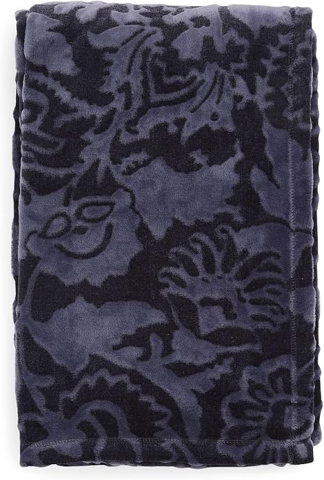 Vera Bradley Women's Fleece Throw Blanket – Soft Plush Blanket for Couch, Bedroom & Home Décor