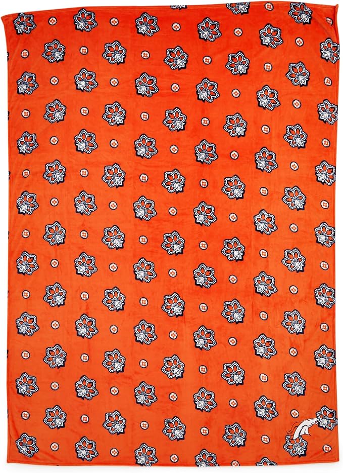 Vera Bradley Women's Fleece NFL Oversized Throw Blanket (Multiple Teams Available), Denverbroncosonorange/Navybandana, One Size