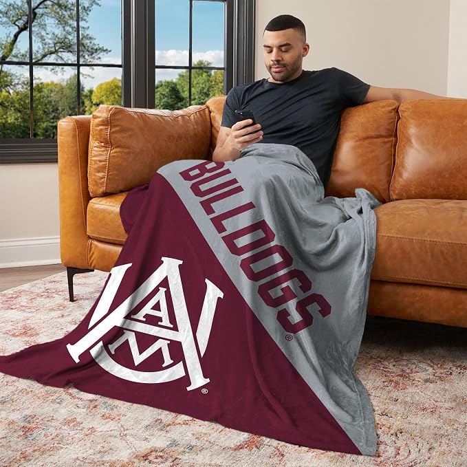 Northwest NCAA Silk Touch Throw Blanket, Ultra Soft Plush Polyester, Lightweight Warm Decorative Fan Gift, 46 x 60 in