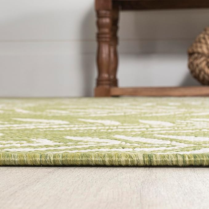 JONATHAN Y Palm Frond Indoor Outdoor Runner Rug 2X8 Green/Cream, Nevis for Backyard, Patio, Porch, Easy-Cleaning, High Traffic, Pet-Friendly, Non-Shedding (SMB119D-28)