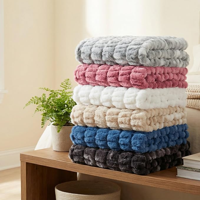 Lavish Home Oversized Ruched Faux Fur Blanket, Pink, 60” x 80” | Plush Polyester Faux Fur Queen-Size Throw for Sofas and Beds - Luxuriously Soft Bedding