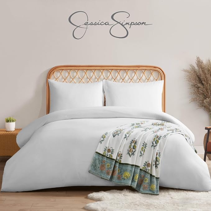 Jessica Simpson Plush 50"X70" Throw Blanket - Serenity Floral - Luxurious Plush Blanket for Ultimate Comfort and Cozy Warmth