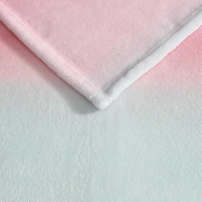 Betsey Johnson - Blanket, Buttery-Soft Throw Blanket for Couch or Bed, Boldly Plush & Oversized Bedding (Ombre Blue, 50" x 70")