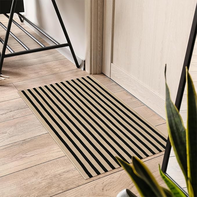 LEEVAN Black and Tan Striped Outdoor Rug, 2 x 3 Small Cotton Front Porch Rug Washable Front Door Mat Outside Entrance, Woven Reversible Welcome Mat Modern Outdoor Entry Layering Rug for Bathroom