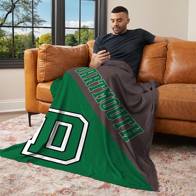 Northwest NCAA Silk Touch Throw Blanket, Ultra Soft Plush Polyester, Lightweight Warm Decorative Fan Gift, 46 x 60 in