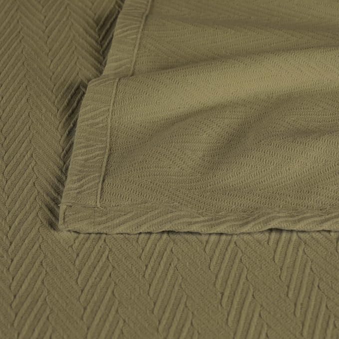 Superior Metro All-Season Cotton Blanket, Woven Blanket for Couch, Bed, Bedding, Farmhouse, Home Essentials, Cute and Cozy Bohemian Blankets, Herringbone Weave, King, Sage