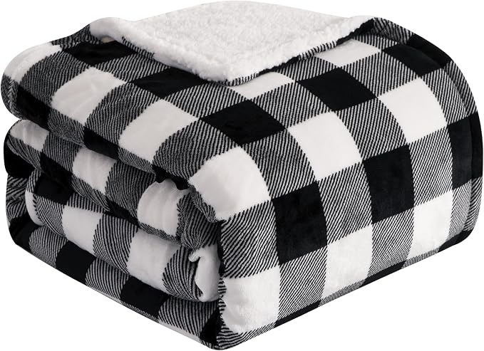 Elegant Comfort Ultra Soft Reversible Buffalo Plaid Flannel Sherpa Blanket - Cozy Silky Checkered Fleece Throw for Couch, Bed - Plush Fuzzy Warm Winter Blanket for Gift, King, Black