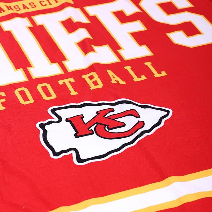 FOCO NFL Unisex-Adult NFL Team Logo Property 60" x 50" Sherpa Plush Throw Blanket