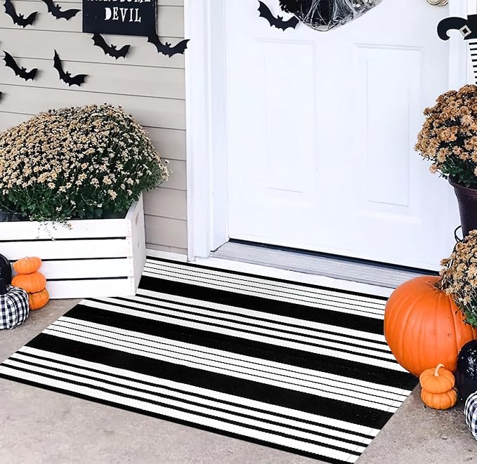 Black and White Striped Outdoor Rug 24'' x 35'' Door Mat Outdoor Machine Washable Welcome Mats Cotton Hand-Woven Entryway Rug for Front Porch/Entryway/Laundry/Bathroom/Bedroom