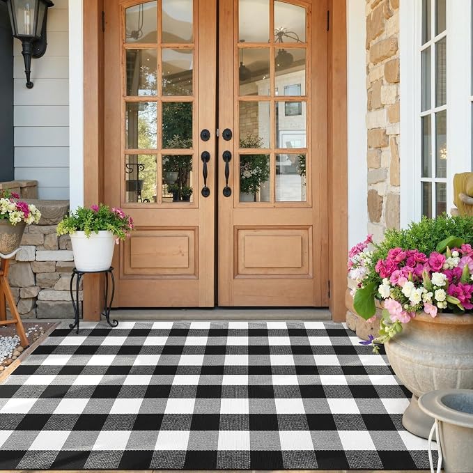 KIMODE Spring Buffalo Plaid Rug 4'x6' Black and White Checkered Rug Farmhouse Cotton Hand-Woven Patio Rug Indoor Outdoor Area Rug Washable Floor Carpet for Front Door Front Porch Living Room