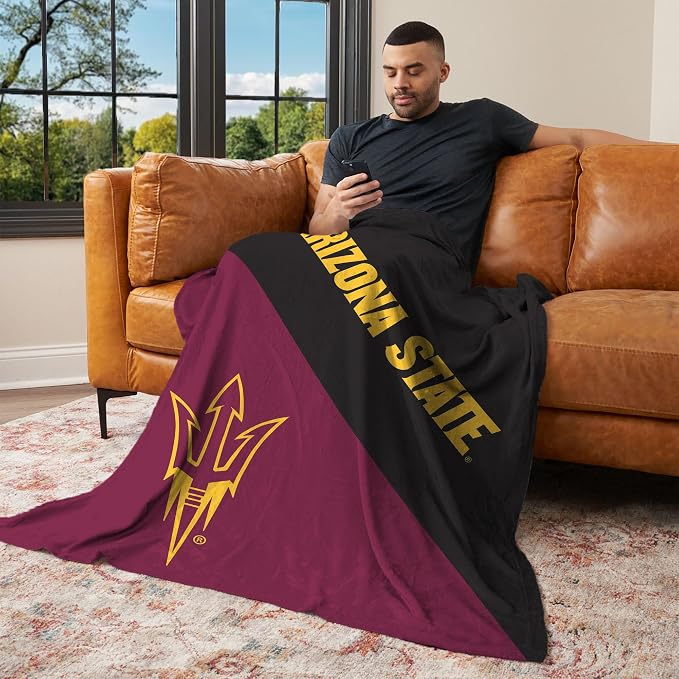 Northwest NCAA Silk Touch Throw Blanket, Ultra Soft Plush Polyester, Lightweight Warm Decorative Fan Gift, 46 x 60 in