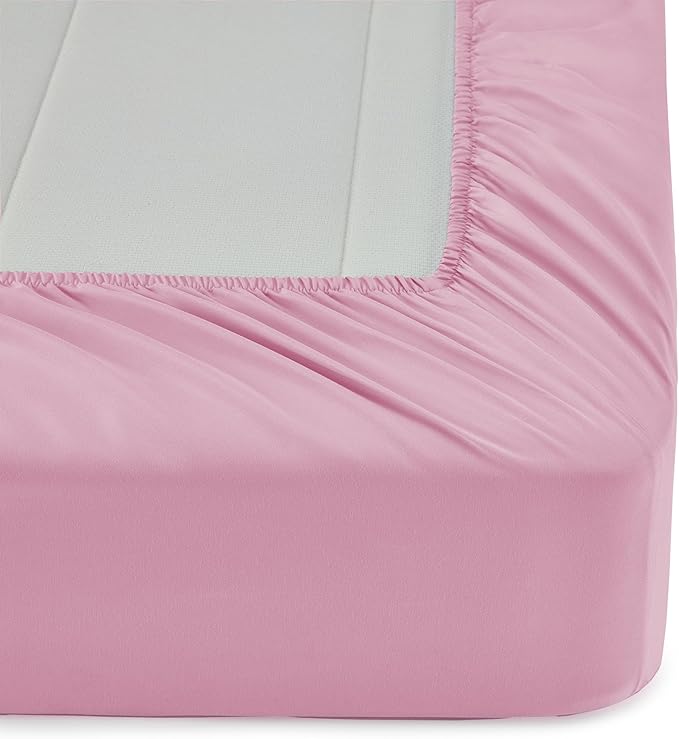 Amazon Basics 7-Piece Soft Microfiber Kid's Bed-in-a-Bag Bedding Set, Full/Queen, Pink, Solid