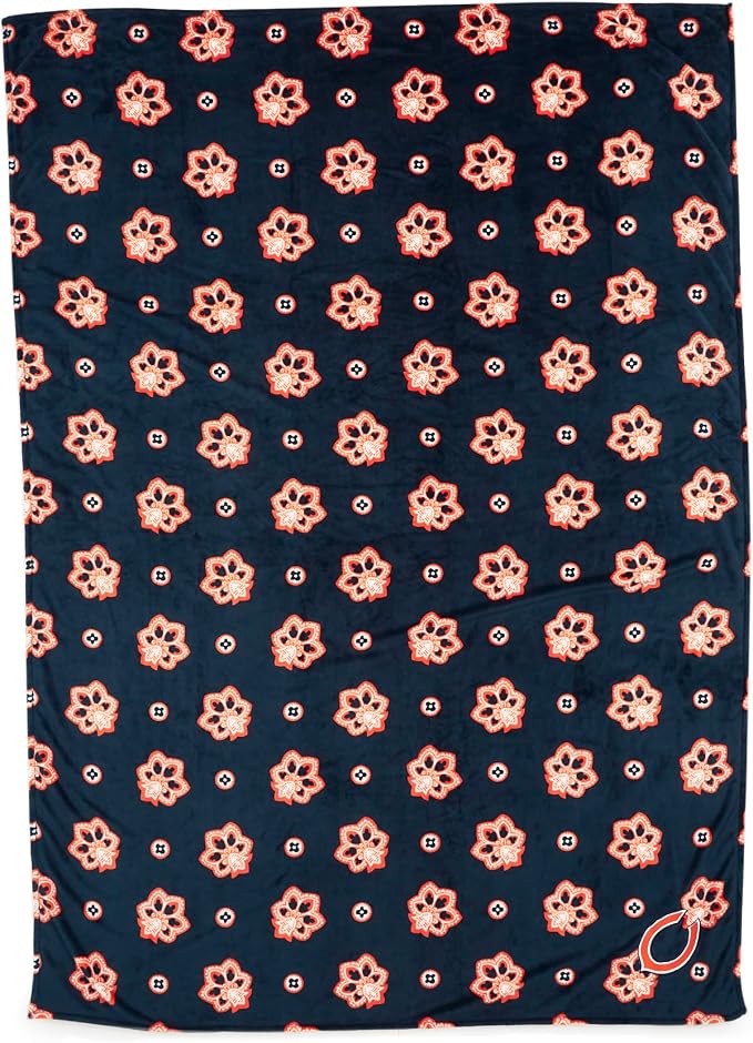 Vera Bradley Women's Fleece NFL Oversized Throw Blanket (Multiple Teams Available), Chicagobearsonnavy/Orangebandana, One Size