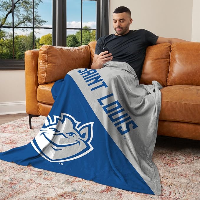 Northwest NCAA Silk Touch Throw Blanket, Ultra Soft Plush Polyester, Lightweight Warm Decorative Fan Gift, 46 x 60 in
