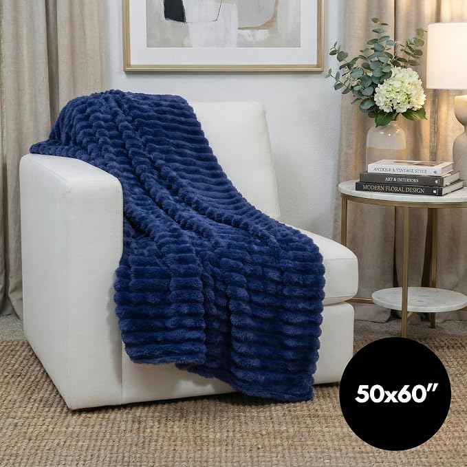 Americanflat 50x60 Faux Fur Throw Blanket - Soft and Breathable Throw Blanket for Couch, Bed, Chair - Blue Faux Fur Blankets Perfect for Home, Bedroom, or Outdoor Use