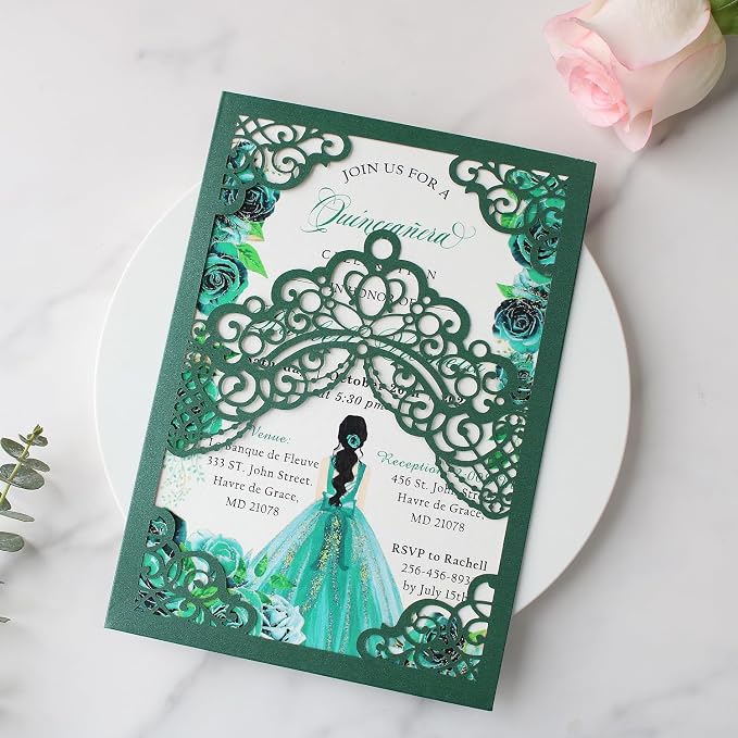 Hosmsua 50PCS Personalized Emerald Green Quinceanera Invitations Kit, 5.1x7.3 Inch Laser Cut Floral Crown Pocket Quinceanera Invitation Cards with Envelopes for Birthday Quince Anos Invite