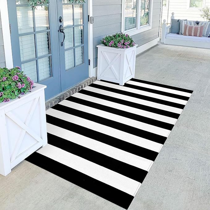 KILOCOCO Black White Striped Rug 4x6 ft Front Door Mat Outdoor Washable Rug