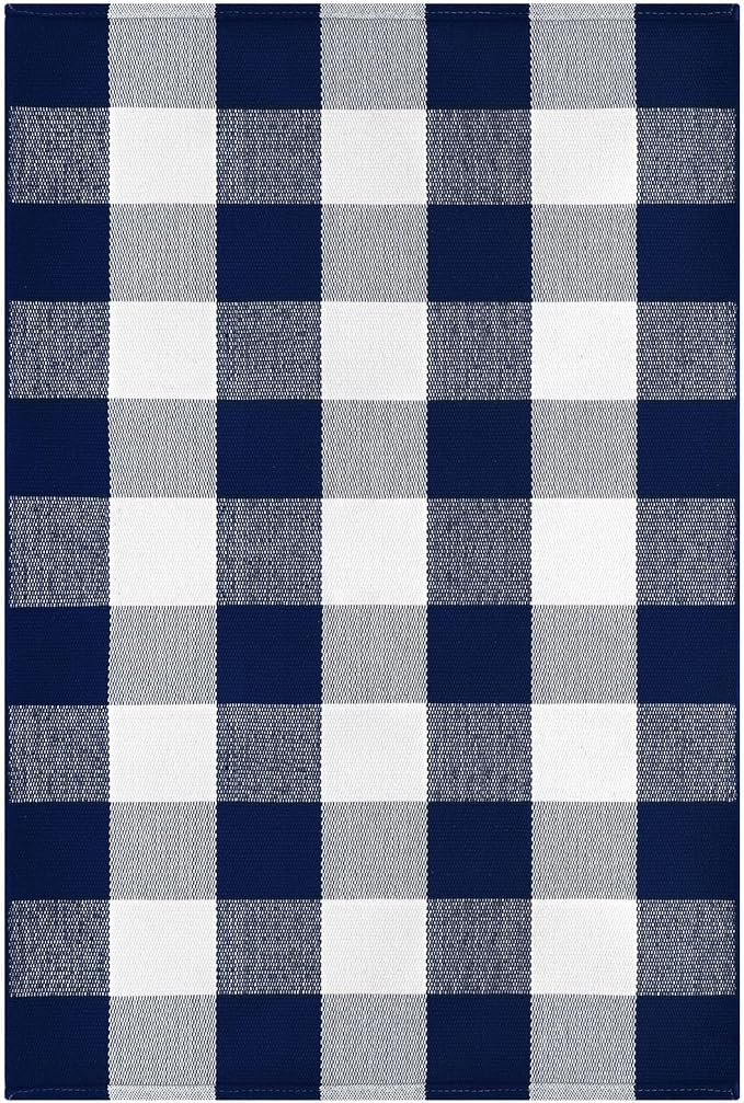 KOZYFLY Buffalo Plaid Area Rugs 2.3x3.6 Ft Blue and White Rug Washable Front Door Mat Woven Cotton Indoor Outdoor Rug for Front Porch Kitchen Entryway Patio Farmhouse Checkered Doormat
