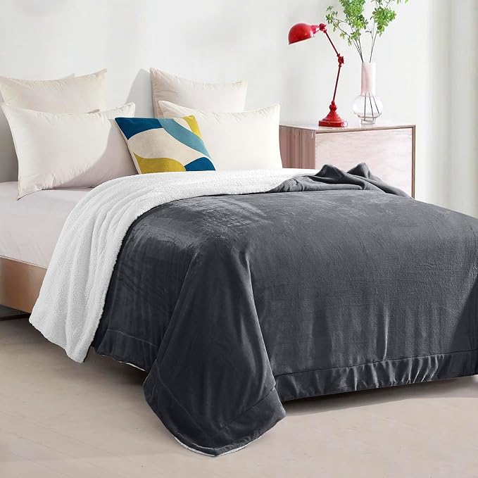 Elegant Comfort Ultra Soft Reversible Flannel Sherpa Blanket - Cozy Silky Fleece Throw for Couch, Bed - Plush Fuzzy Warm Winter Blanket for Gift, Full, Gray
