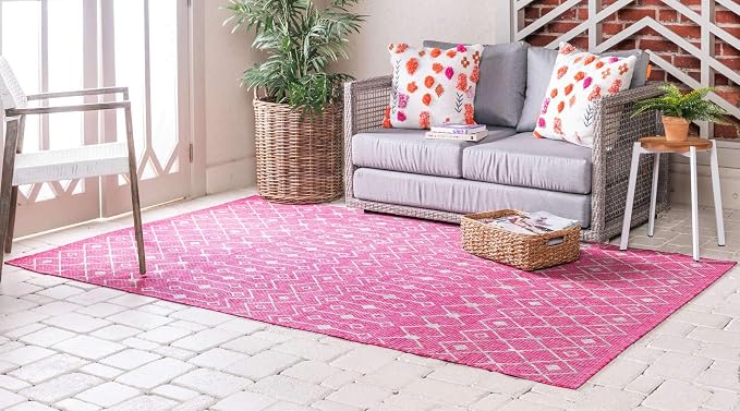 Unique Loom Outdoor Trellis Collection Area Rug - Tribal Trellis (7' 1" x 10' Rectangle, Fuschia/ Gray)