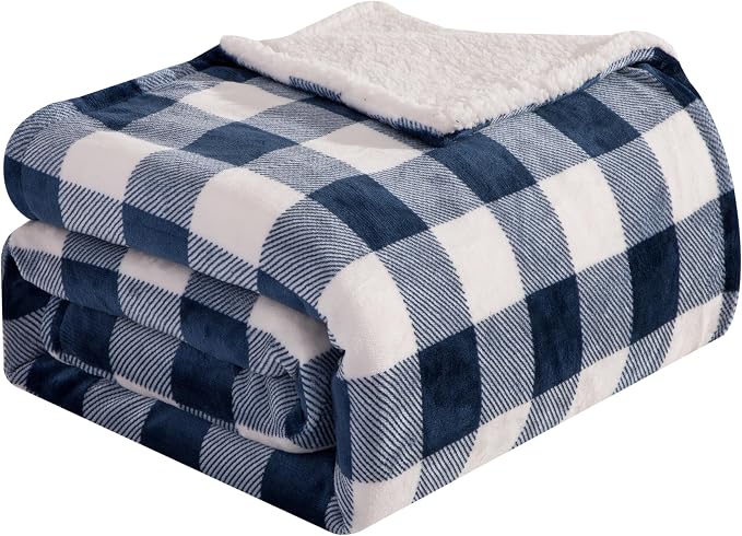 Elegant Comfort Ultra Soft Reversible Buffalo Plaid Flannel Sherpa Blanket - Cozy Silky Checkered Fleece Throw for Couch, Bed - Plush Fuzzy Warm Winter Blanket for Gift, Full, Navy