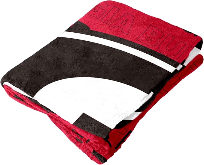 Logo Brands NCAA Classic Fleece Throw Blanket -50” x 60” Ultra-Soft Game Day Blanket with Bold Team Colors & Logo – Cozy College Team Bedding for Fans & Alumni